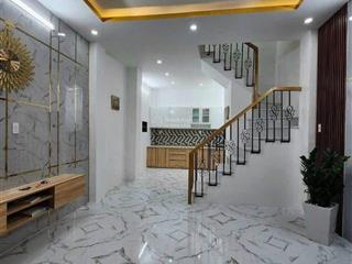Gấp lắm rồi, nhà phố nguyễn văn cừ, long biên 45m2 x 4tầng nhỉnh 8tỷ có tl