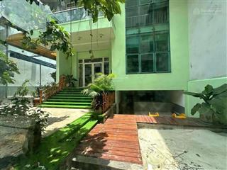 Nhà cho thuê kinh doanh tự do .cmt8 p11 quận 3,phù hợp nhiều mô hình(391m2)