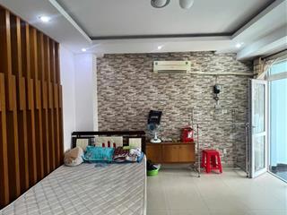 Cho thuê mặt bằng hoặc phòng ở gia đình ngay mặt tiền phạm hùng. full nội thất. giá 5tr/tháng.