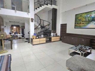 Cho thuê biệt thự cao cấp khu cao lỗ gần tạ quang bửu quận 8. giá chỉ 35 triệu/tháng
