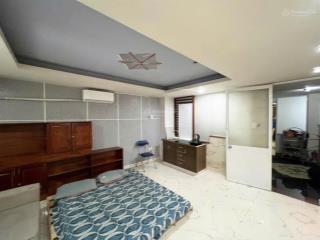 Cho thuê phòng tầng lửng kdc trung sơn gần him lam, nguyễn văn cừ. giá 4 triệu/tháng. full nội thất