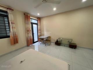 Phòng ban col tách bếp full nội thất 45m2 đường phạm hùng giao nguyễn văn linh, q7, q8. giá 6 triệu