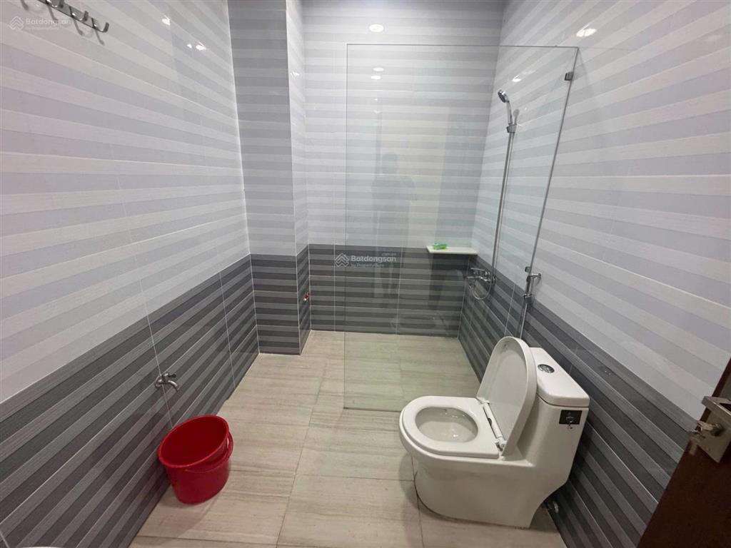 Cho thuê phòng tách bếp full nội thất kdc đại phúc đường phạm hùng gần đh kinh tế. giá 5,5tr/th