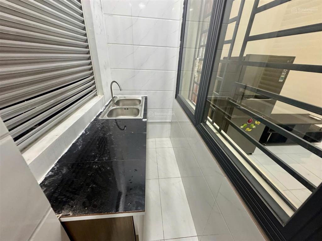 Cho thuê phòng tách bếp full nội thất kdc đại phúc đường phạm hùng gần đh kinh tế. giá 5,5tr/th