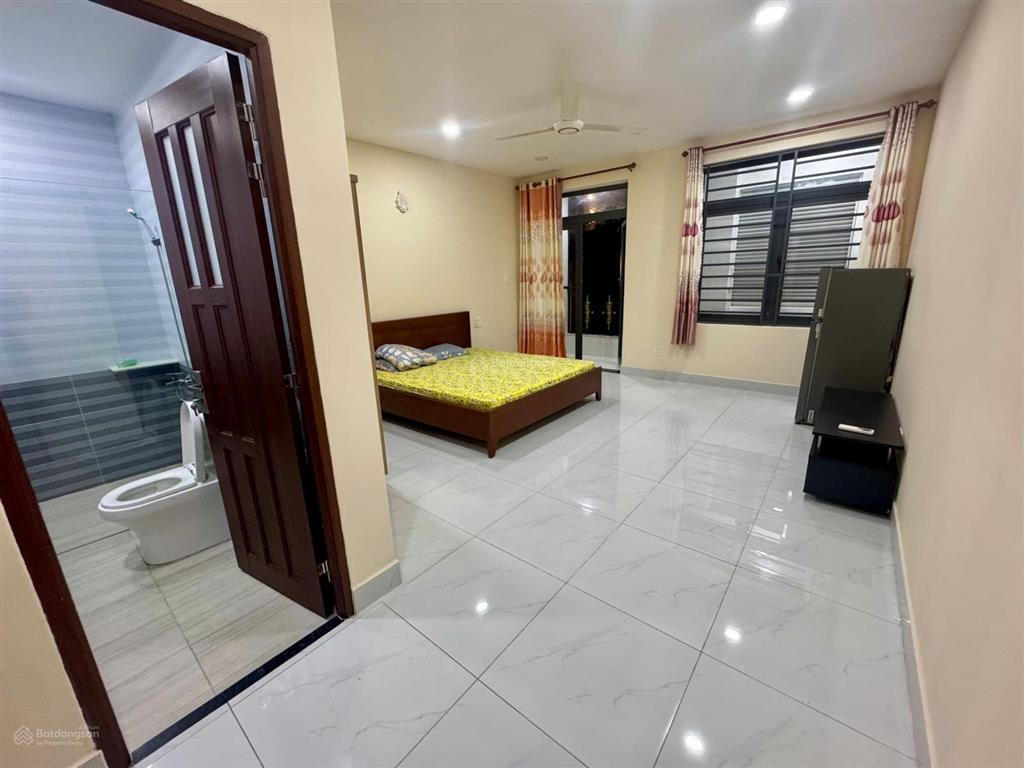 Cho thuê phòng tách bếp full nội thất kdc đại phúc đường phạm hùng gần đh kinh tế. giá 5,5tr/th