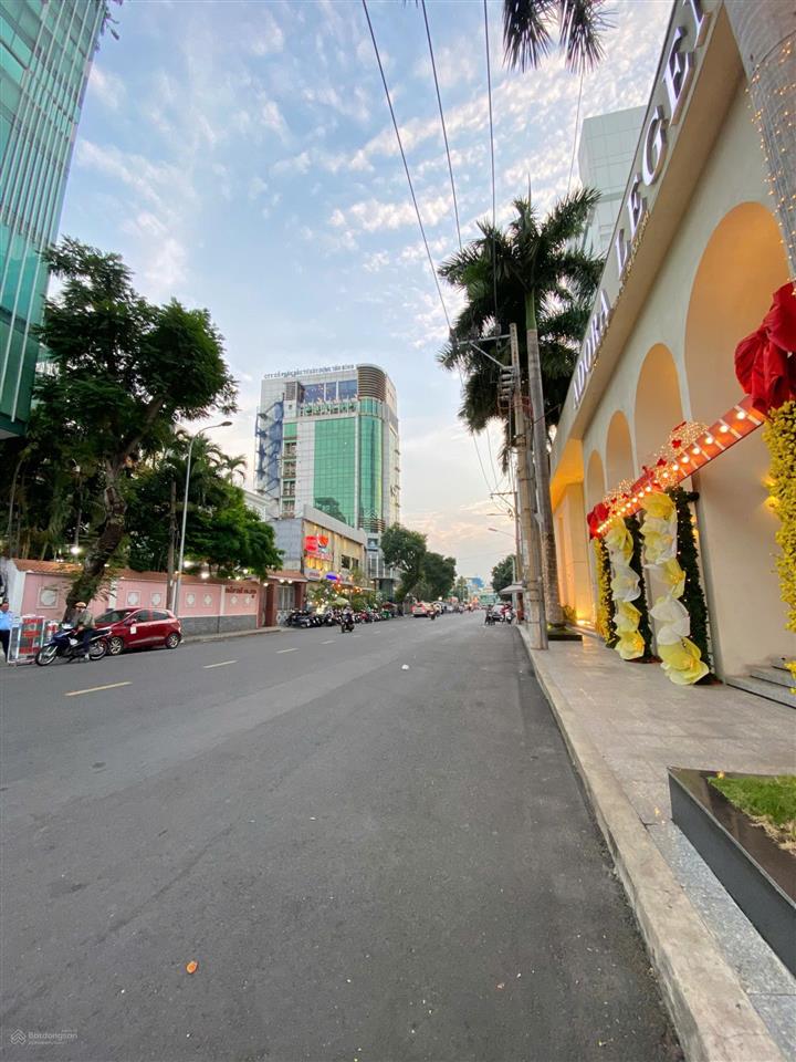 Siêu phẩm mặt tiền tân sơn nhì, p. tân sơn nhì, q. tân phú dt 10x25m 5 tầng hđt 150tr giá 60 tỷ