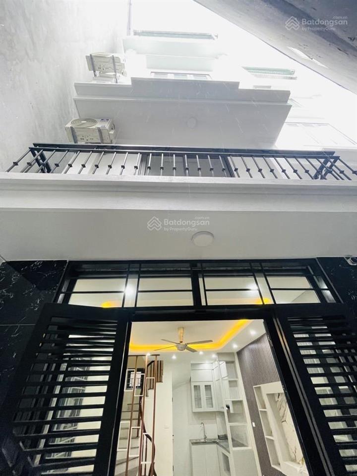 Bán nhà 5 tầng ngọc trục. mới xây đẹp. 32m2. gần đường oto. 5,6 tỷ. 0902 160 ***
