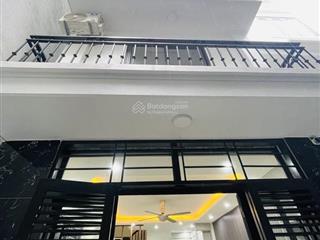 Bán nhà 5 tầng ngọc trục. mới xây đẹp. 32m2. gần đường oto. 5,6 tỷ. 0902 160 ***