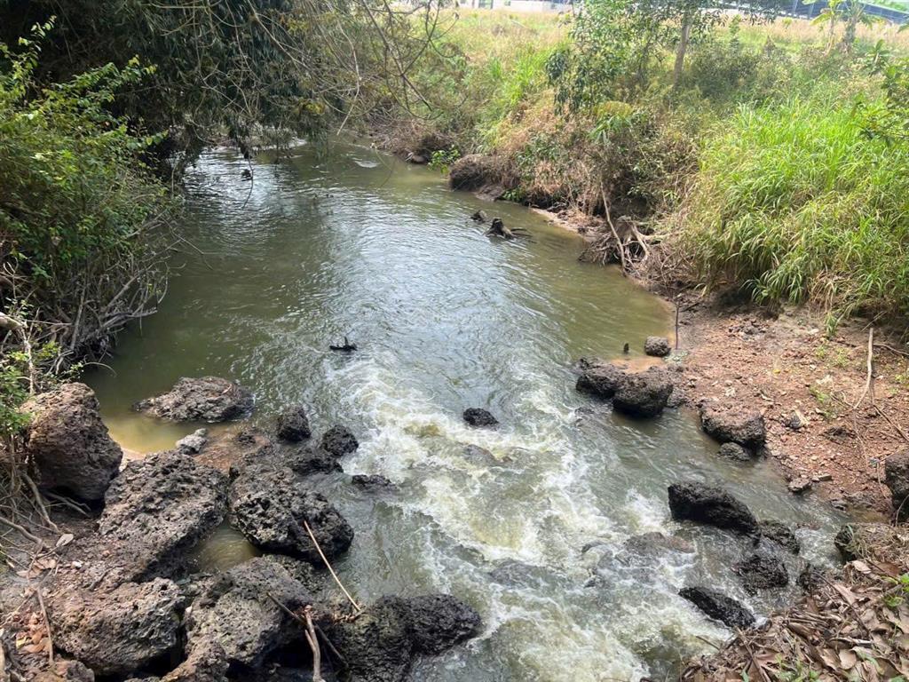 Ngộp sang hơn 1100m2 đất vườn bao suối cách trục đường dh chỉ 100m, dân cư hiện hữu giá chỉ 530tr