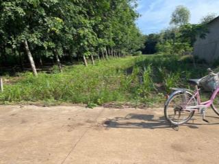 Chị huyền gửi bán lô 420.8m2+100m2 thổ ngay đối diện kcn an linh 1000ha ngang 10m bê tông giá 820tr