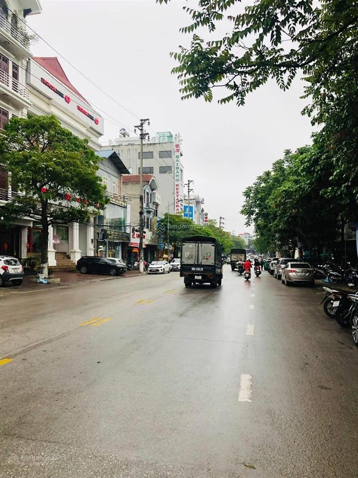 Bán gấp đất nền 100m2 tại bà triệu, vĩnh trại, lạng sơn, giá 4,5 tỷ 0818 138 ***