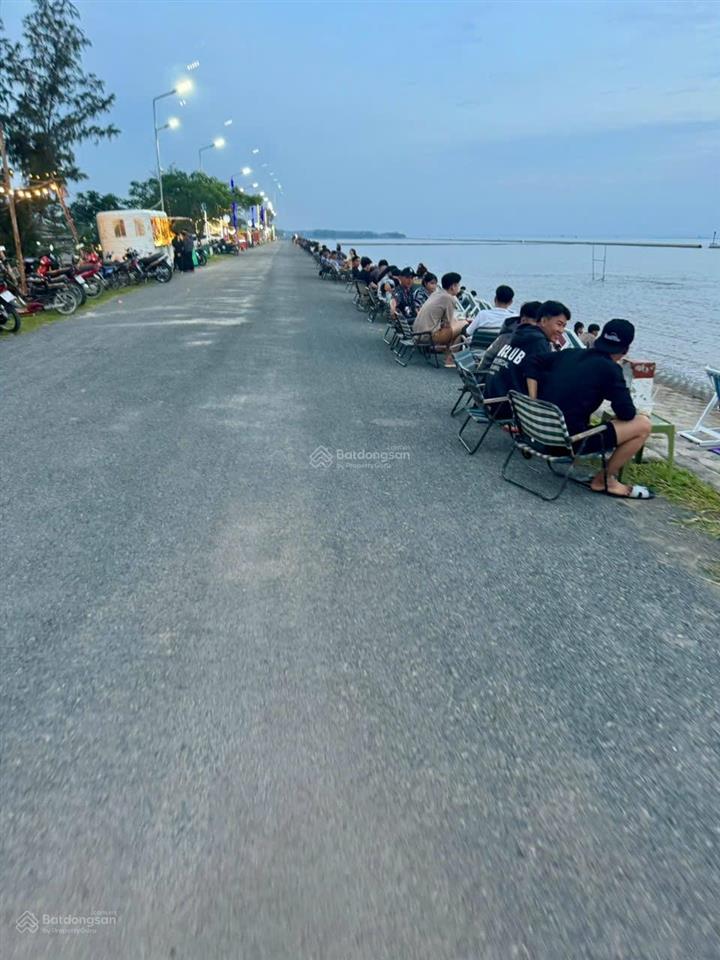 16 mẫu đất 03 mặt tiền kênh giáp biển