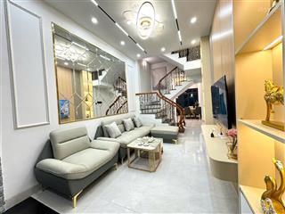 Bán nhà phố trần quang diệu 35m 4 tầng 10m ra vườn hoa trần quang diệu về ở