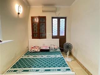 Bán nhà phố thái thịnh 50m 2 tầng mặt tiền 4m 2 thoáng trước sau 15m ra phố xác định bán đất