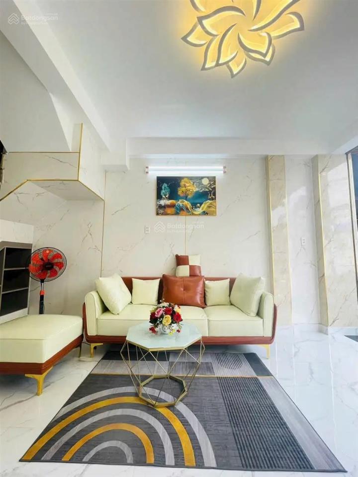 Góc 2 mặt tiền đường lê văn sỹ, phú nhuận, 3 tầng + sân thượng, giá 12,2 tỷ, an ninh yên tĩnh