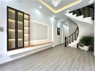 Hẻm nhựa sang đường nguyễn đình chính, phú nhuận  dt4,5x13,5  kc3 tầng st  giá 11,4 tỷ