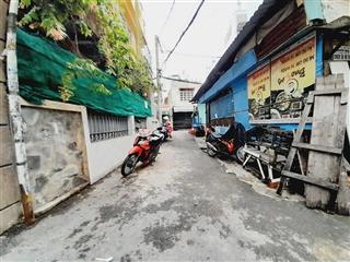 Một căn duy nhất! dt khủng 10x18m  phan đình phùng,  giáp quận 1  4 tầng st  giá 17,9 tỷ