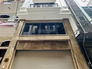 Hoàng quốc việttrung tâm cầu giấyphân lô ô tô tránh vào nhà * dt 65m2 7 tầng, 2 mặt ngõ thoáng