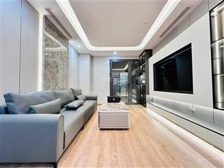 Bán nhà đẹp 6 tầng, 4pn, thang máy tại cầu giấy. cách 1 nhà ra ôtô, nội thất sang xịn
