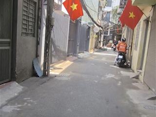Bán nhà riêng phố đội cấn đầu tư xây ccmn tốt ở sướng 52m chỉ hơn 10 tỷ ngõ nông thông rộng