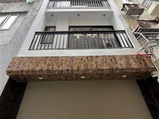 Siêu phẩm liền kề phân lô ô tô ngủ trong nhà  thang máy đẹp kính koong  2 mặt ngõ tt cầu giấy