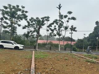 Chính chủ có lô đất cần bán giá rất rẻ, sổ đỏ luôn ngay trung tâm hòa lạc, gần công nghệ cao, ql 21