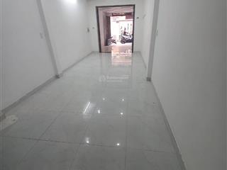 Hot, cần bán gấp nhà hxh âu dương lân [p2, q8] dt 55m2 dài 18m 3 tầng 3pn, 3wc, chỉ 5.25 tỷ