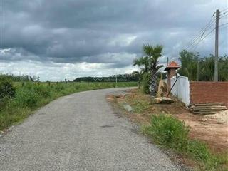 Ra gấp nền đất sát đường cao tốc chơn thành, gia nghĩa, 1082m2 giá 256tr