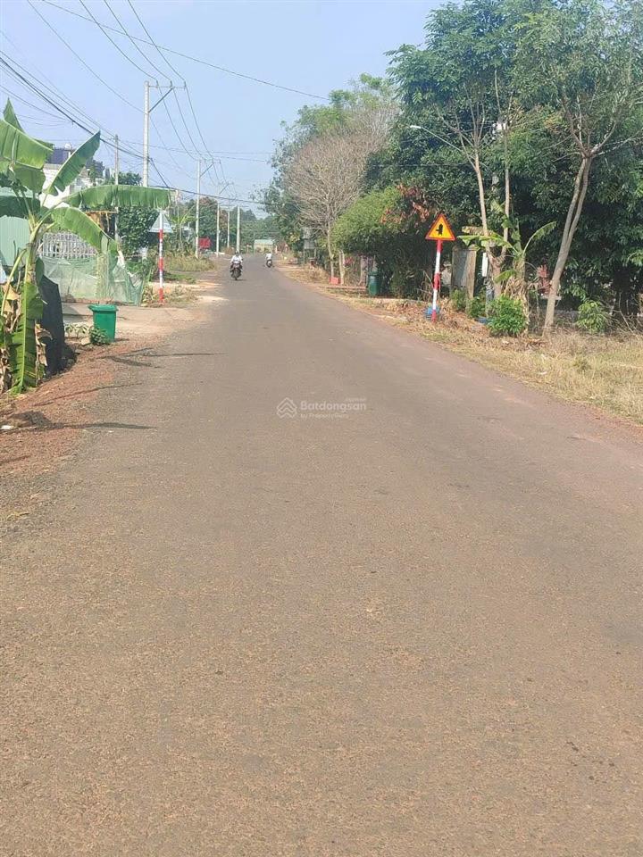 Ra nhanh lô đất nằm ngay dh tân lợitân hòa truc chính của đồng phú bp. 205m2 giá chỉ 285tr