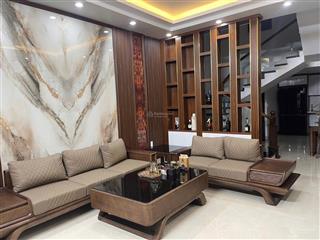 Siểu mẫu 4 tầng sân cổng riêng giáp khu phân lô gần aeon mall  đường oto tránh  cách mđ 30m