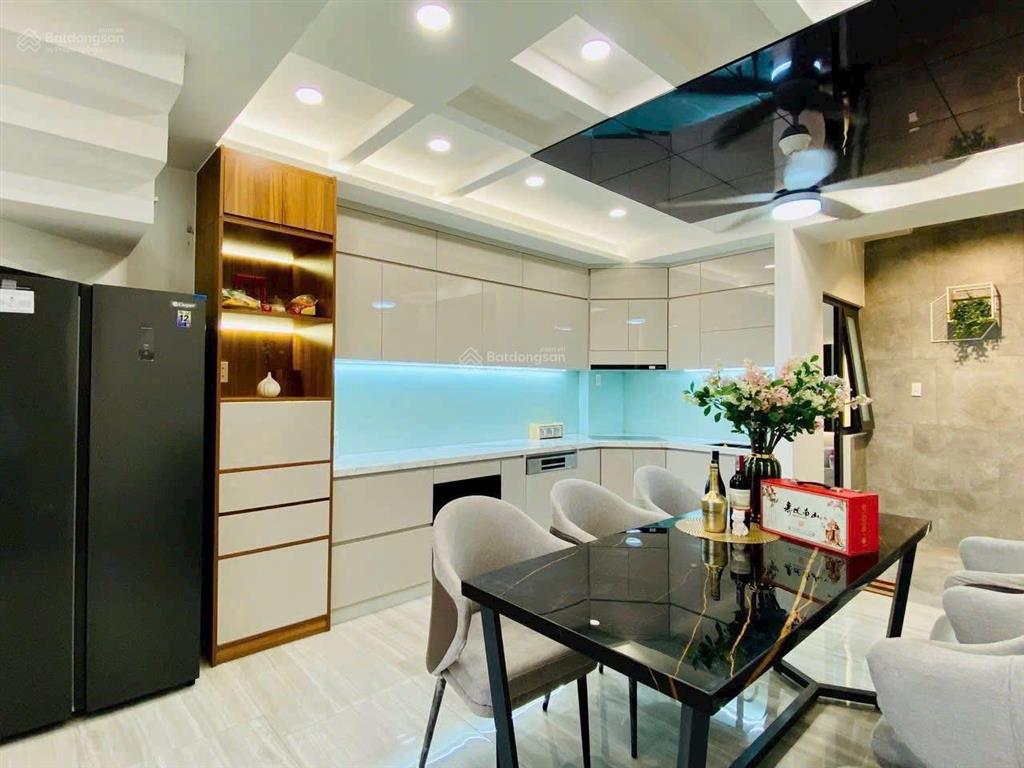 Bán nhà, khu đồng bộ, 68 m2 xây 5 tầng chỉ hơn 8 tỷ, lê đức thọ quận gò vấp