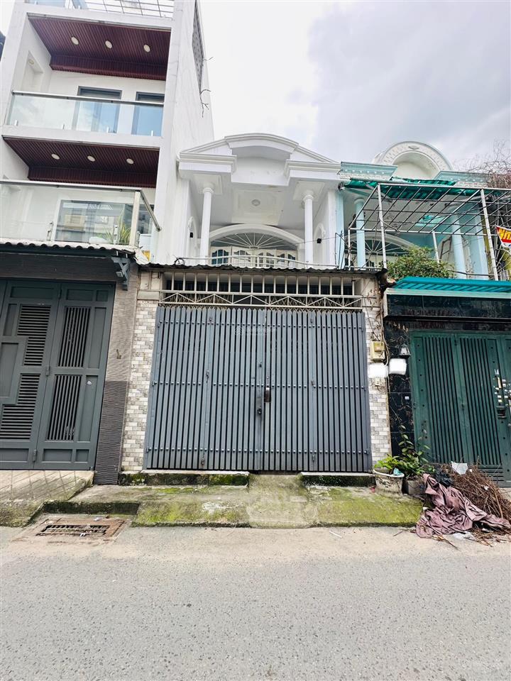 Bán nhà hẻm xe hơi,60 m2 xây 4 tầng có 4 pn,chỉ hơn 7 tỷ,lê văn thọ quận gò vấp