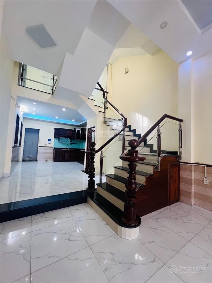 Bán nhà hẻm xe hơi, 60 m2 xây 4 tầng chỉ hơn 7 tỷ, phạm văn chiêu quận gò vấp