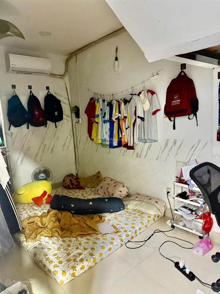 Bán nhà ,50 m2 xây 2 tầng gần mặt tiền có 3 phòng ngủ chỉ 4.95 tỷ,quang trung ,gò vấp