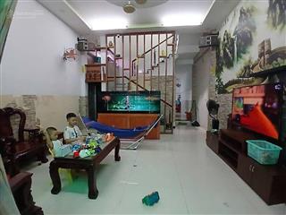 Nhà 3 tầng 80m2(5x16) đường ôtô trần thị điệu  phước long b q9 3pn chỉ 7tỷ6