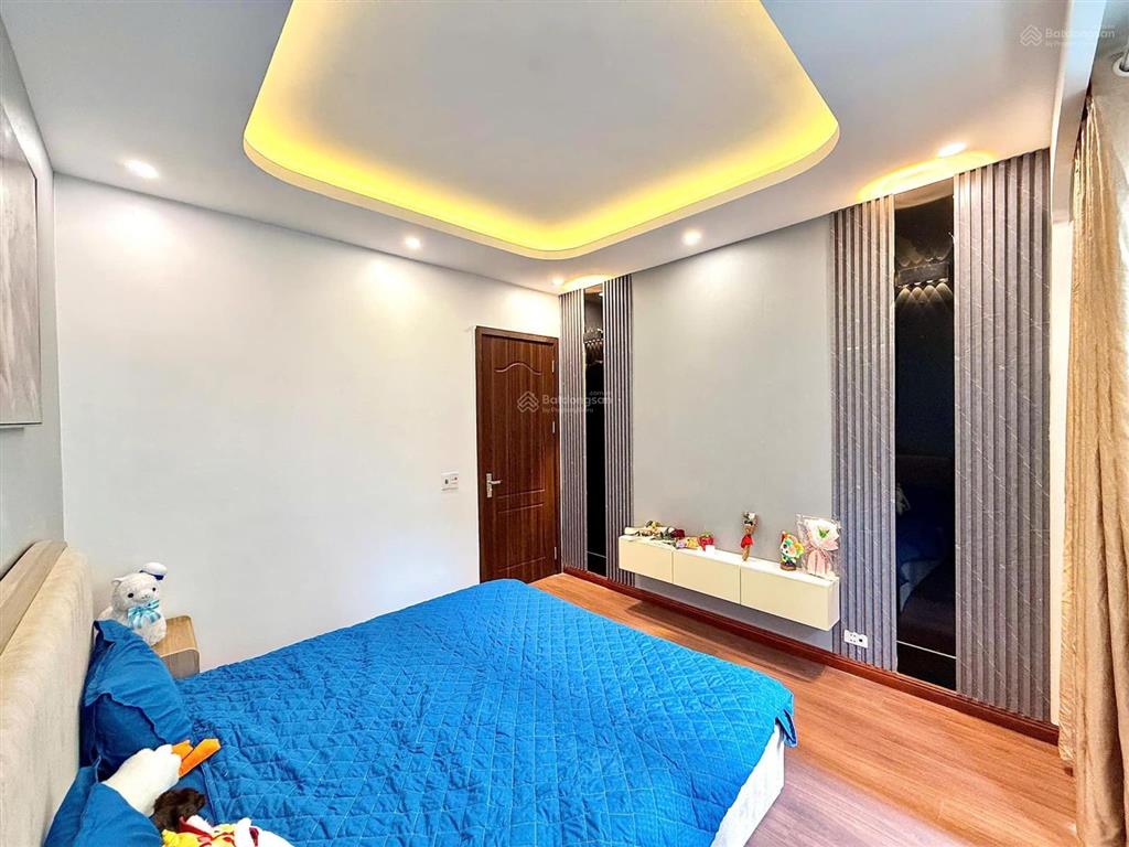 Cực gấp! mặt ngõ láng hạ, ngõ to thông, gần hồ, dân xây 2 thoáng trước sau, full nt ở ngay