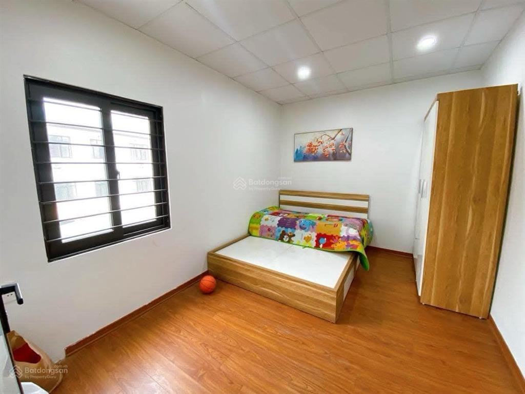 Bán nhà nguyễn lương bằng, chỉ hơn 7 tỷ, nhà vuông đẹp, gần hồ, ngõ nông, diện tích 42m2, 4 tầng