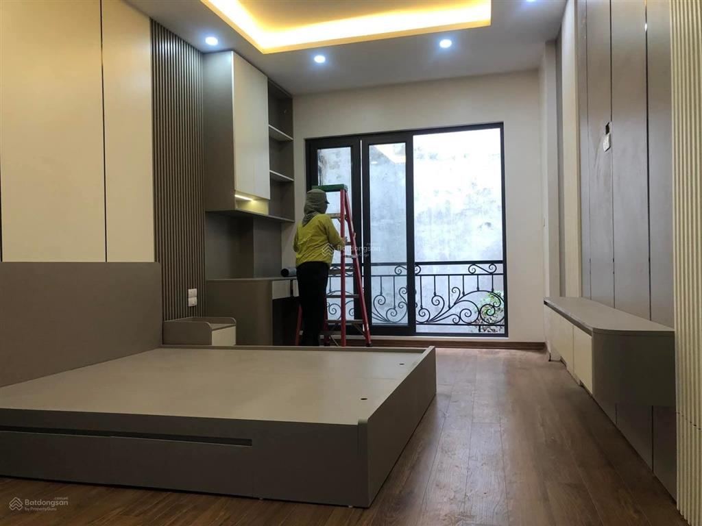 Nhà mới đẹp ở ngay, phố thái hà, 30m ra ô tô, ngay ga metro thái hà, trước nhà thoáng sáng, ở thích