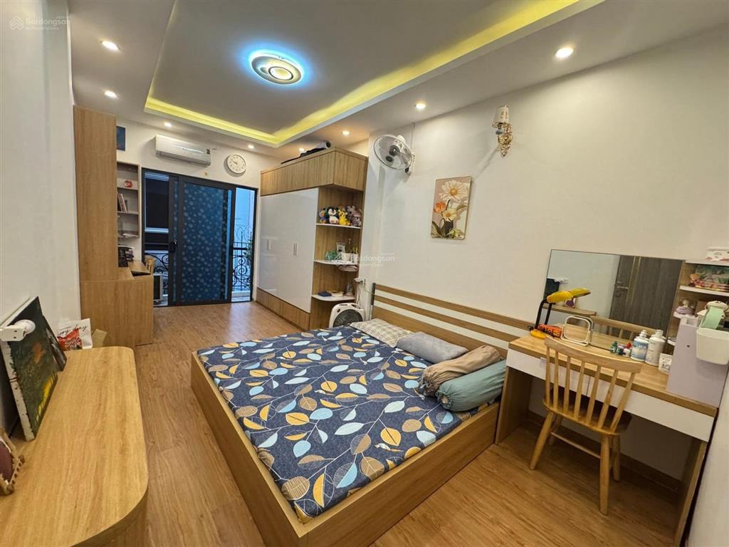 Nhà đẹp ở ngay! ngã 6 ô chợ dừa, chỉ 80m ra mặt phố, ngõ ba gác, 2 thoáng, không quy hoạch, 45.5m2