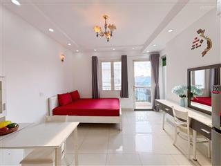 Căn hộ ban công cao cấp  full tiện nghi lê văn sỹ q3