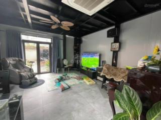 Mặt tiền kinh doanh 3 tầng 5x18m nở hậu cạnh đầm sen. dòng tiền 300tr/năm. chỉ 9 tỷ nhỉn