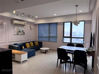 Chính chủ bán gấp căn hộ 3 phòng ngủ masteri thảo điền. giá ra sớm 8.5 tỷ.  sang 0909 634 ***
