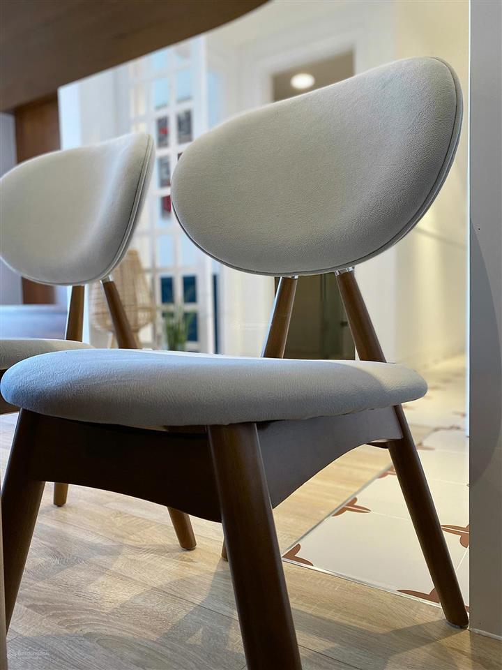 Cho thuê căn hộ 2pn masteri thảo điền giá 18tr  view sông  nội thất sang trọng. sang 0909 634 ***