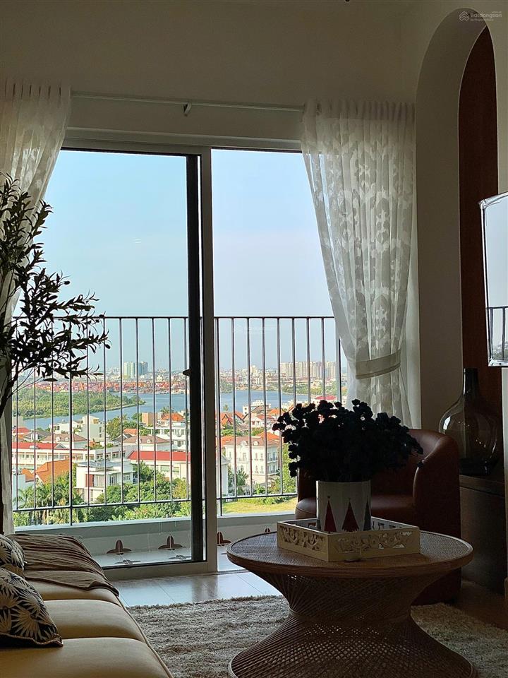 Cho thuê căn hộ 2pn masteri thảo điền giá 18tr  view sông  nội thất sang trọng. sang 0909 634 ***