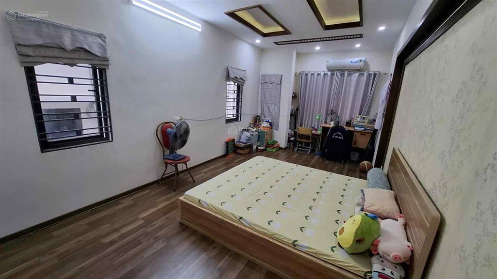 Bán nhà kim mã ba đình gần dự án vin giảng võ  20m ra phố mặt tiền 5,2m gần phố siêu đẹp cực hiem