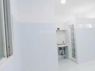 Phòng lầu 1 sạch đẹp,ml panasonic,giờ tự do,tiện đi lại,gần chợ phúlâm