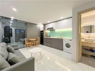 Ch 1 phòng ngủ (50m2) ban công  máy giặt riêng, thang máy ngay lê văn sỹ, quận 3