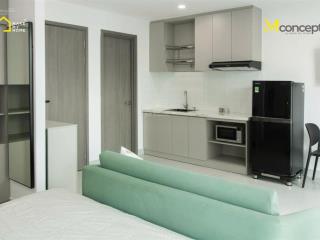 Căn hộ full nội thất cao cấp ban công 45m2 thang máy, bảo vệ  trung tâm quận 10