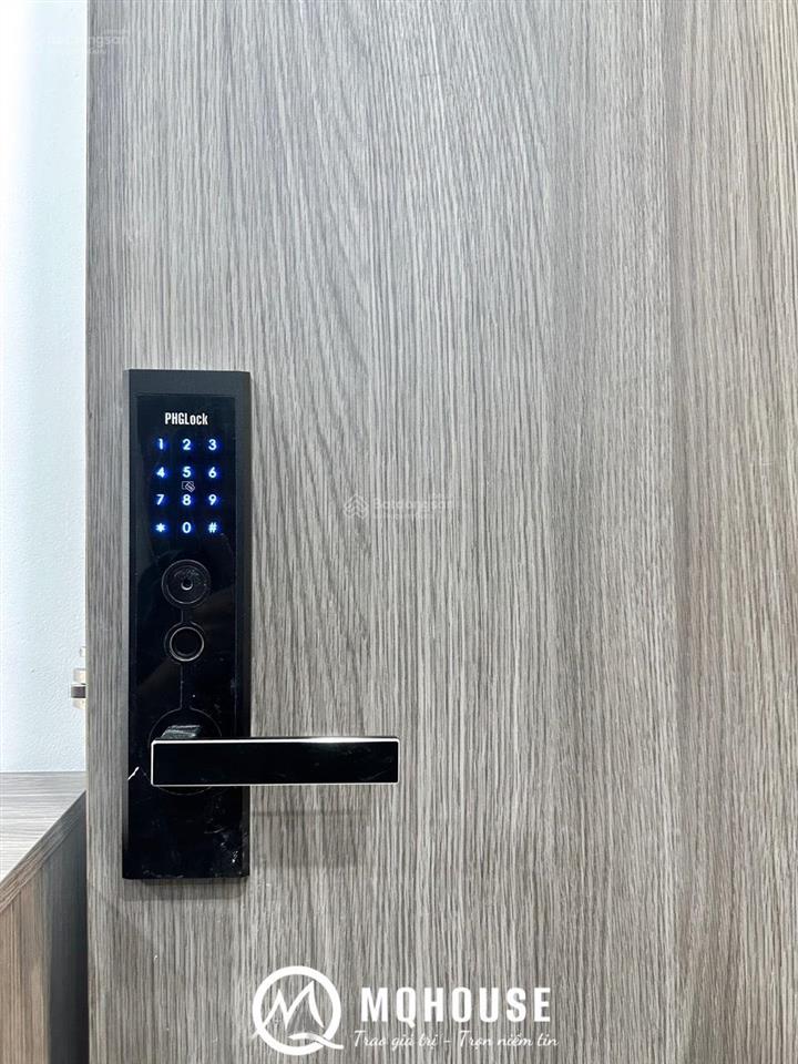 Cho thuê 1 pn ban công 40m2, thang máy hầm xe gần bv từ dũ quận 3