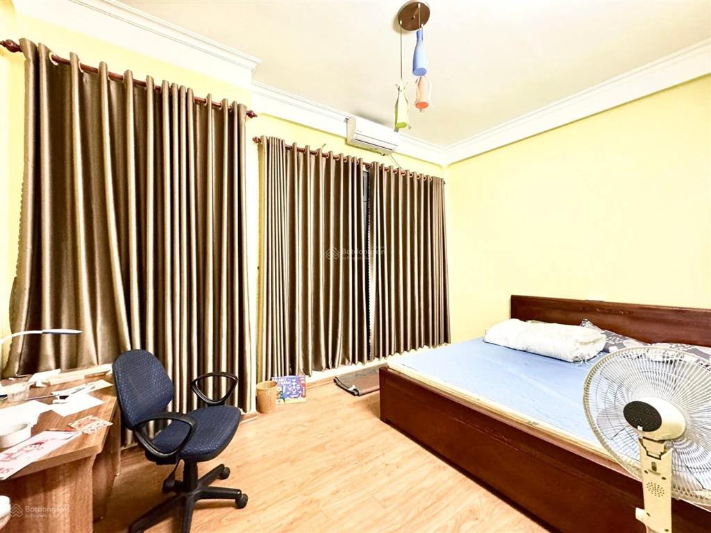 Rẻ. 13.5 tỷ, 62m2 x 5t, mt 5.3m gốc đề, minh khai  ngõ thông, ô tô, kinh doanh, sổ a4, 2 thoáng.